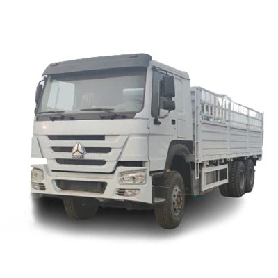 شاحنة بضائع هوو 6 × 4